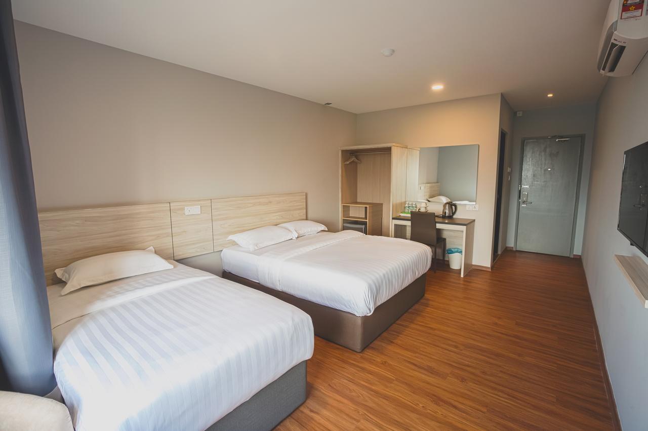 V3 Hotel & Residence Seri Alam Pasir Gudang Exterior photo